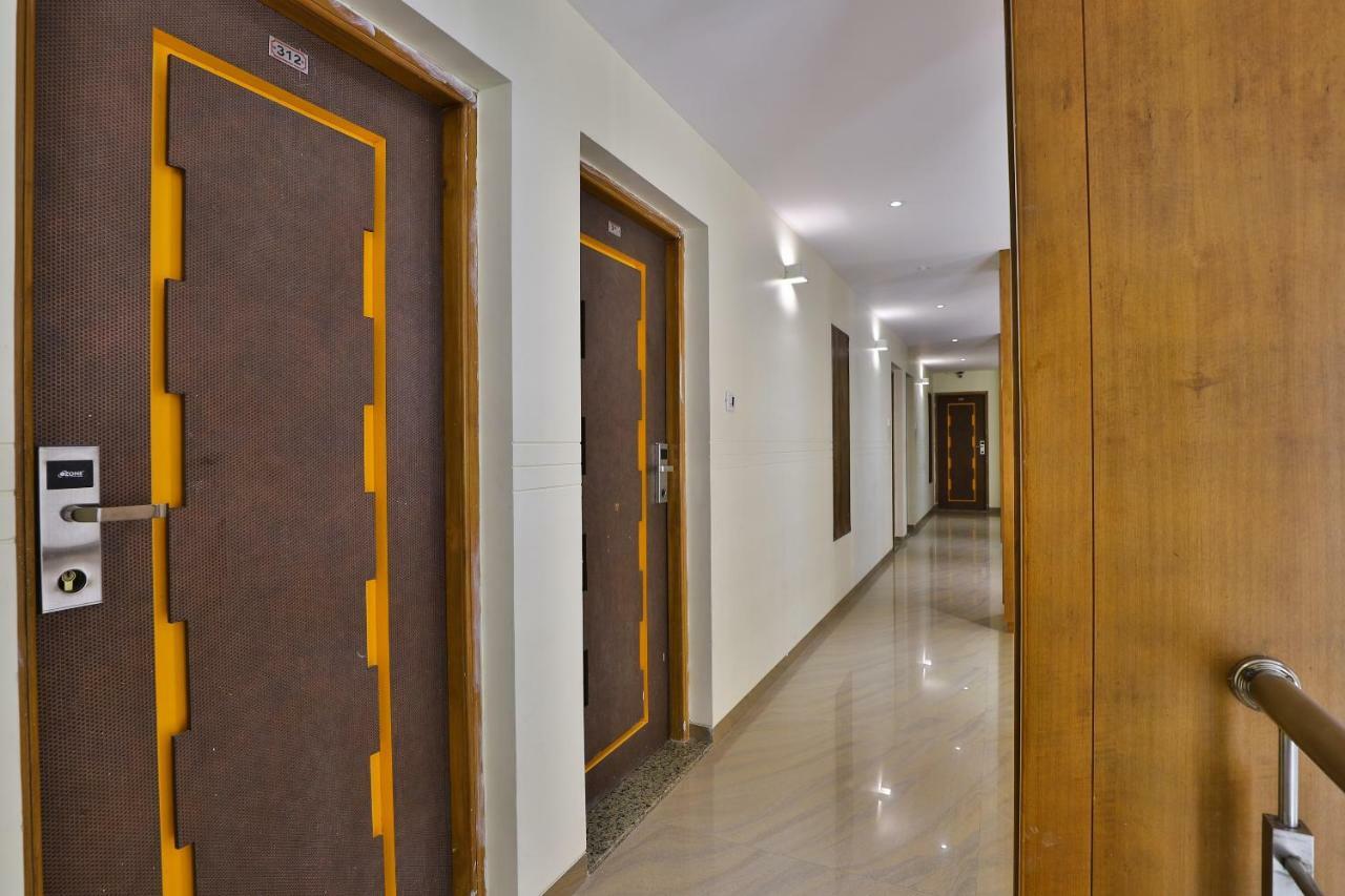 Palette - Hotel Ocean Inn Даман Екстериор снимка