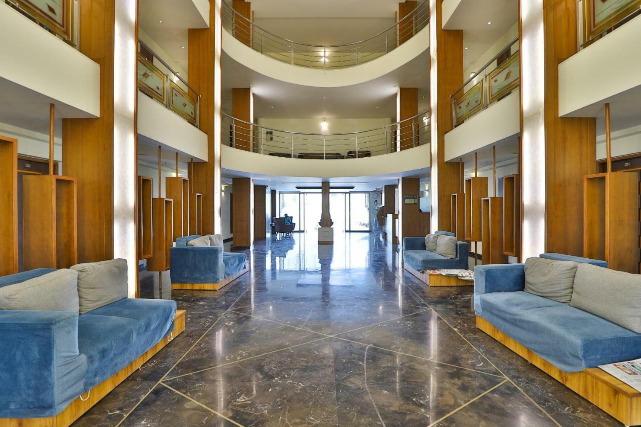 Palette - Hotel Ocean Inn Даман Екстериор снимка
