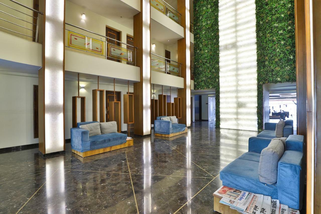 Palette - Hotel Ocean Inn Даман Екстериор снимка